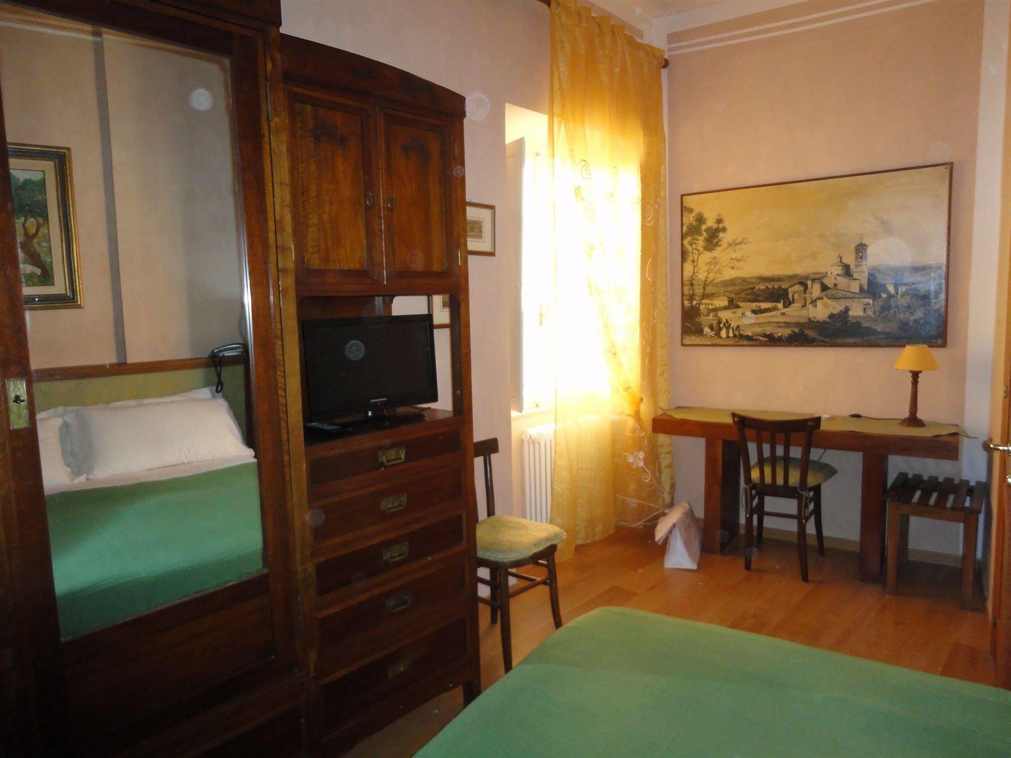 Hotel Morlacchi Perugia Exterior photo